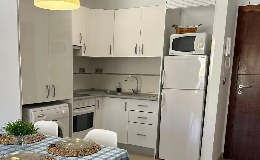公寓 吉亚德索拉Tranquilo Y Cerca Del Mar Con Parking Privado公寓